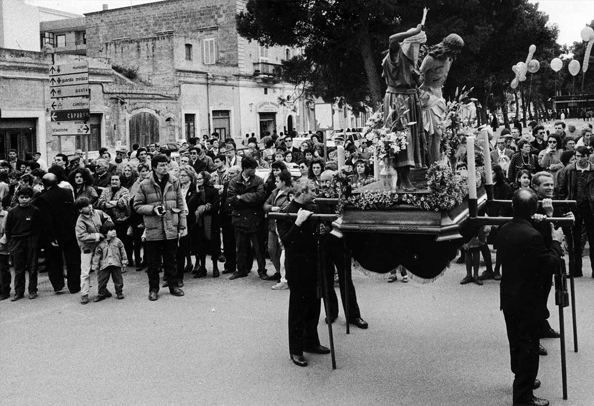 Settimana Santa in Puglia — Onofrio Mancini — Futuro Arcaico Archivio_1991
